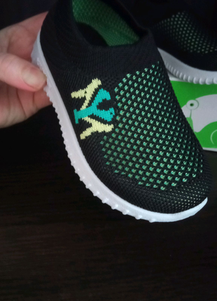 Кросівки дитячі