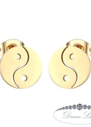 Серьги с нержавеющей медицинськои стали с позолотой "инь-янь"