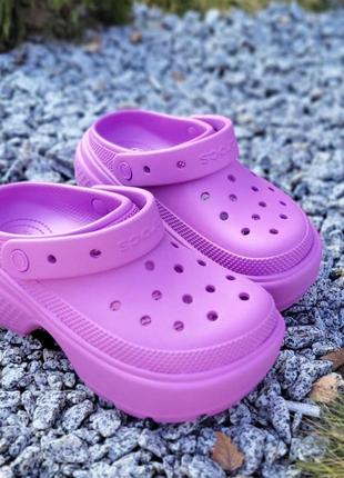 Crocs на платформі unisex stomp clog, оригінал3 фото