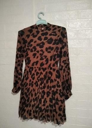 Платье с юбкой плиссе от asos в тигровый принт2 фото