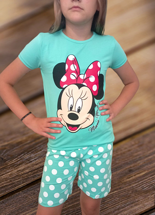 Костюм на дівчинку