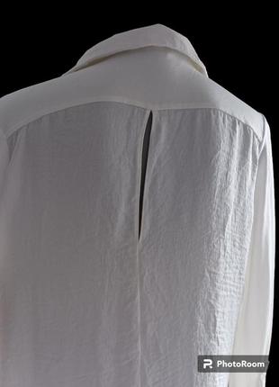 Жіноча біла блуза з двох різновидів тканини, розмір 46-484 фото