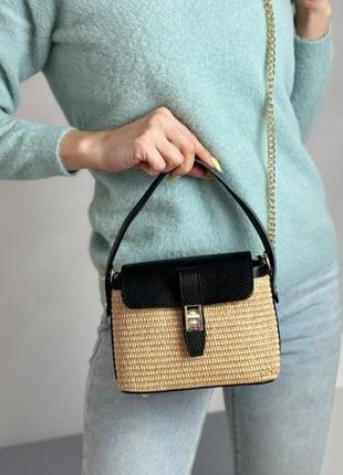 Стильная плетеная сумочка клатч