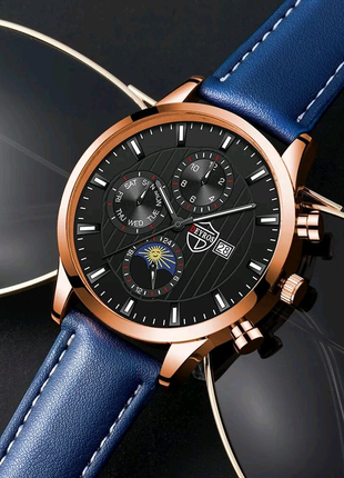 Гарний чоловічий набір із наручних годинників і біжутерії4 фото
