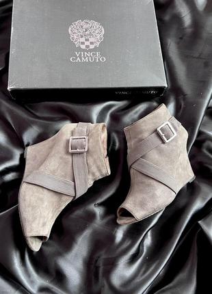 Черевики з відкритим носком vince camuto