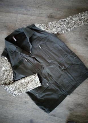 Фірмова куртка вітровка бомбер