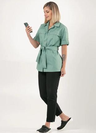 Медична жіноча куртка з поясом джерсі оливковий4 фото