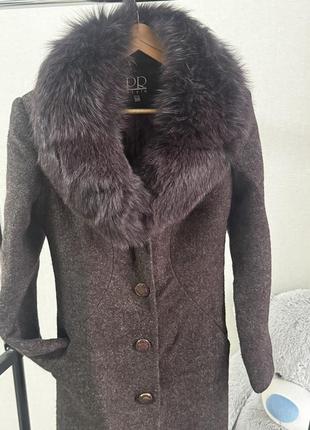 Пальто жіноче зимове з натуральних матеріалів