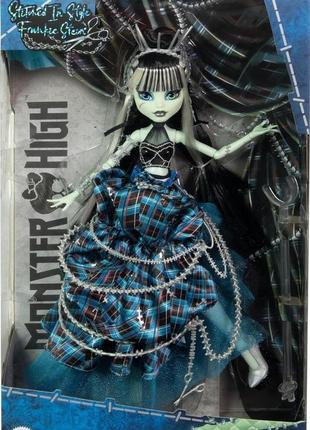 Лялька монстер хай френкі штейн monster high frankie stein stitched in style collector2 фото