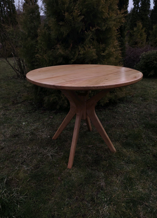 Стіл круглий кухонний із масива дерева3 фото