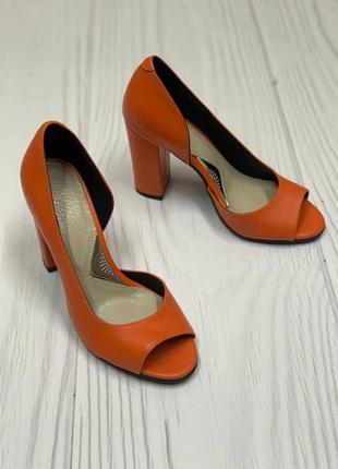 Натуральні помаранчеві туфлі на підборах 9 см,35-41