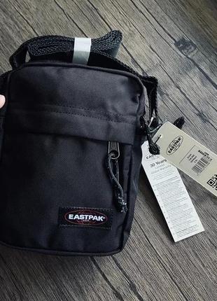 Месенджер сумка через плече істпак eastpak