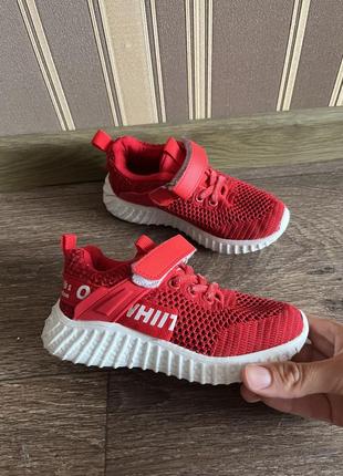 Кросівки дитячі розмір 28 червоні на липучці кросівки для хлопчика1 фото