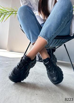 Чорні шкіряні гумові текстильні комбіновані кросівки на товстій грубій масивній підошві платформі8 фото