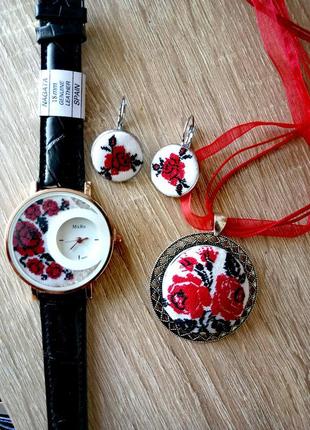 Набір прикрас з мікровишивкою (годинник, кулон та сережки)5 фото