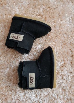 Натуральний зимові уггі на овчині ugg australia.2 фото