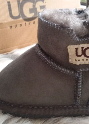 Натуральний зимові уггі на овчині ugg australia.18 фото