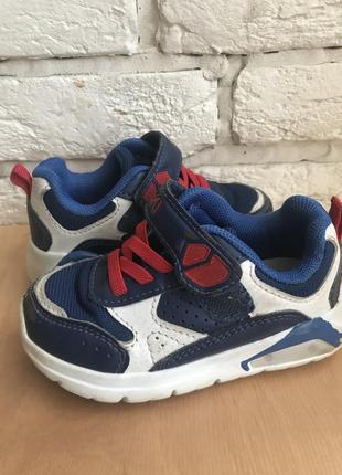 Детские кроссовки bi&amp;ki 22р