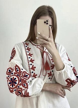 Вишиванка на дівчинку