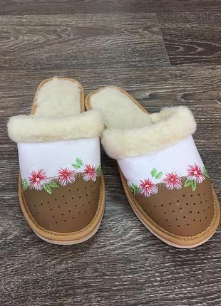 Теплі тапочки на овчині