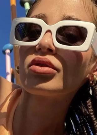 Трендові жіночі сонячні окуляри3 фото