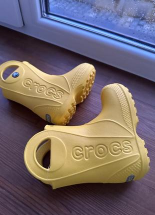 Crocs