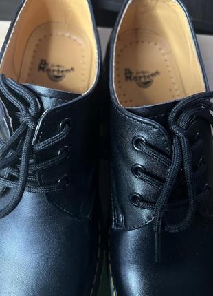 Кожаные туфли dr. martens