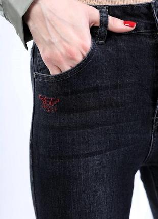 Актуальные зауженные женские джинсы слим джинсы-слим графитовые женские джинсы серые темно-серые джинсы4 фото