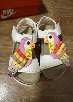 Сандали reserved