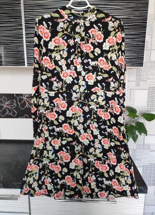 Платье из вискозы в цветочный принт.2 фото