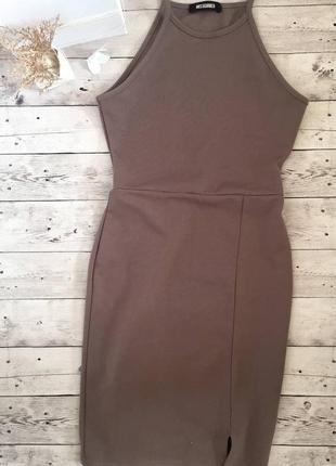 Сукня облягаюча на бретельках бретелі з розрізом плаття під шию обтягуюче коротке міні