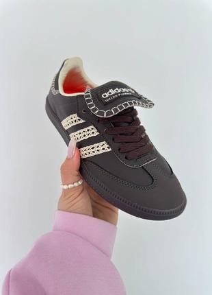 Кроссовки в стиле adidas samba