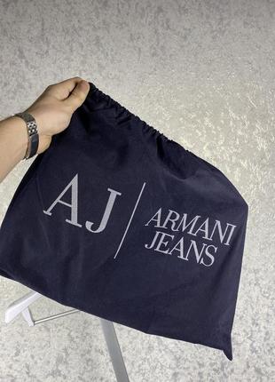 Женская лаковая сумка armani jeans9 фото
