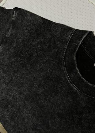 Вареные футболки в сером и черном цветах7 фото
