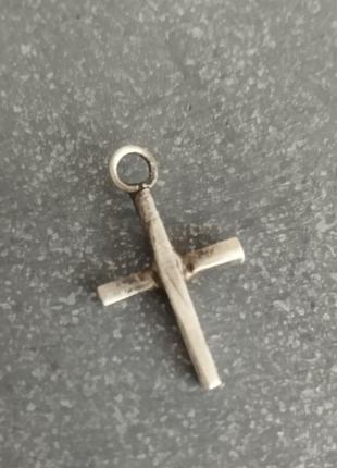 Срібний старенький маленький хрестик ручної роботи англія