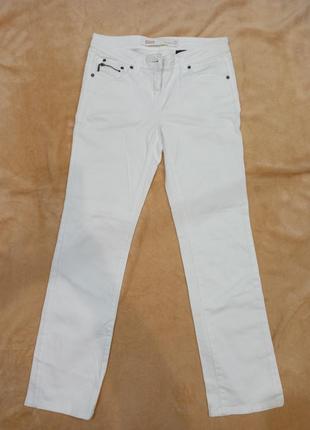 Білі джинси, жодного разу не одягадися, без бірки