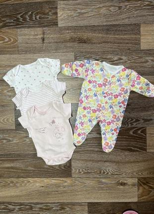 Комплект одежды на девочку 0-3 месяцев