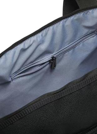 Превосходное вместительная сумка из щадящего материала со многими внутренними карманами и одним снаружи.размер 26х30х16 см4 фото