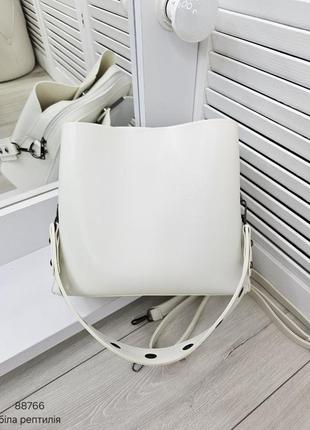 Женская стильная и качественная сумка из эко кожи на 3 отдела белая рептилия7 фото