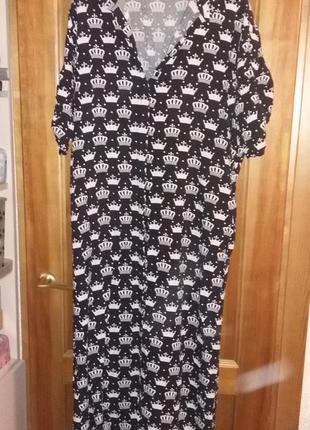 Платье большого размера.