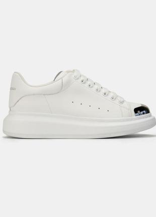 Кросівки в стилі mcqueen