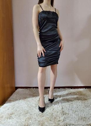 Сукня атласна