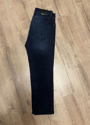 Джинсы