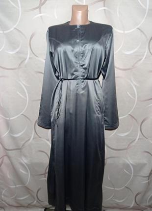 Нарядное платье макси серого цвета, смазочный атлас