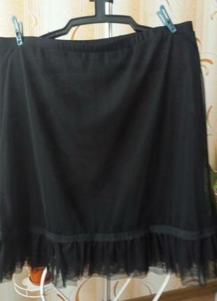 Фатінова чорна юбка з оборкою по низу.р.48/52.