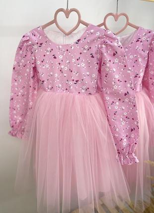 Платье с розовым фатином цветочный принт3 фото