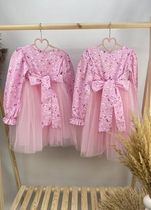 Платье с розовым фатином цветочный принт7 фото