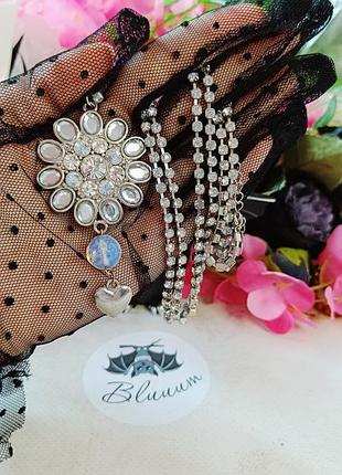 Кулон на стразовой цепочке с клубным камешками от river island