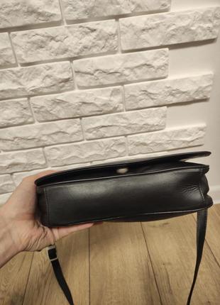 Claire langford сумка жіноча чорна шкіряна натуральна кросбоді на клапан банато відділень кишень7 фото