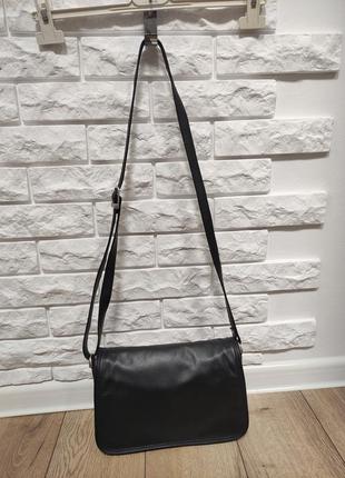 Claire langford сумка жіноча чорна шкіряна натуральна кросбоді на клапан банато відділень кишень3 фото